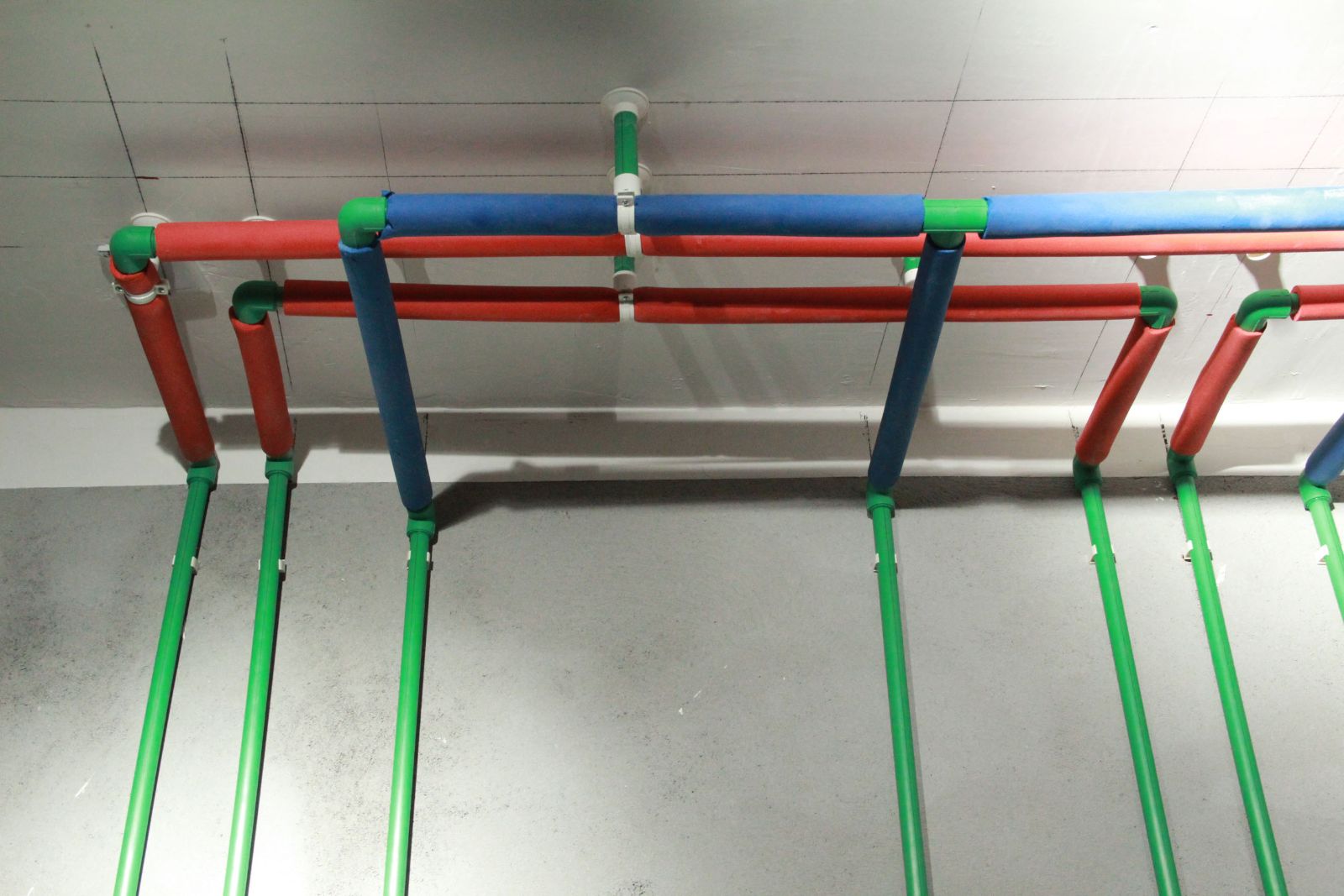 ppr水管参考数量:一厨两卫 阳台 75米ppr管材相比传统管材由于其节能
